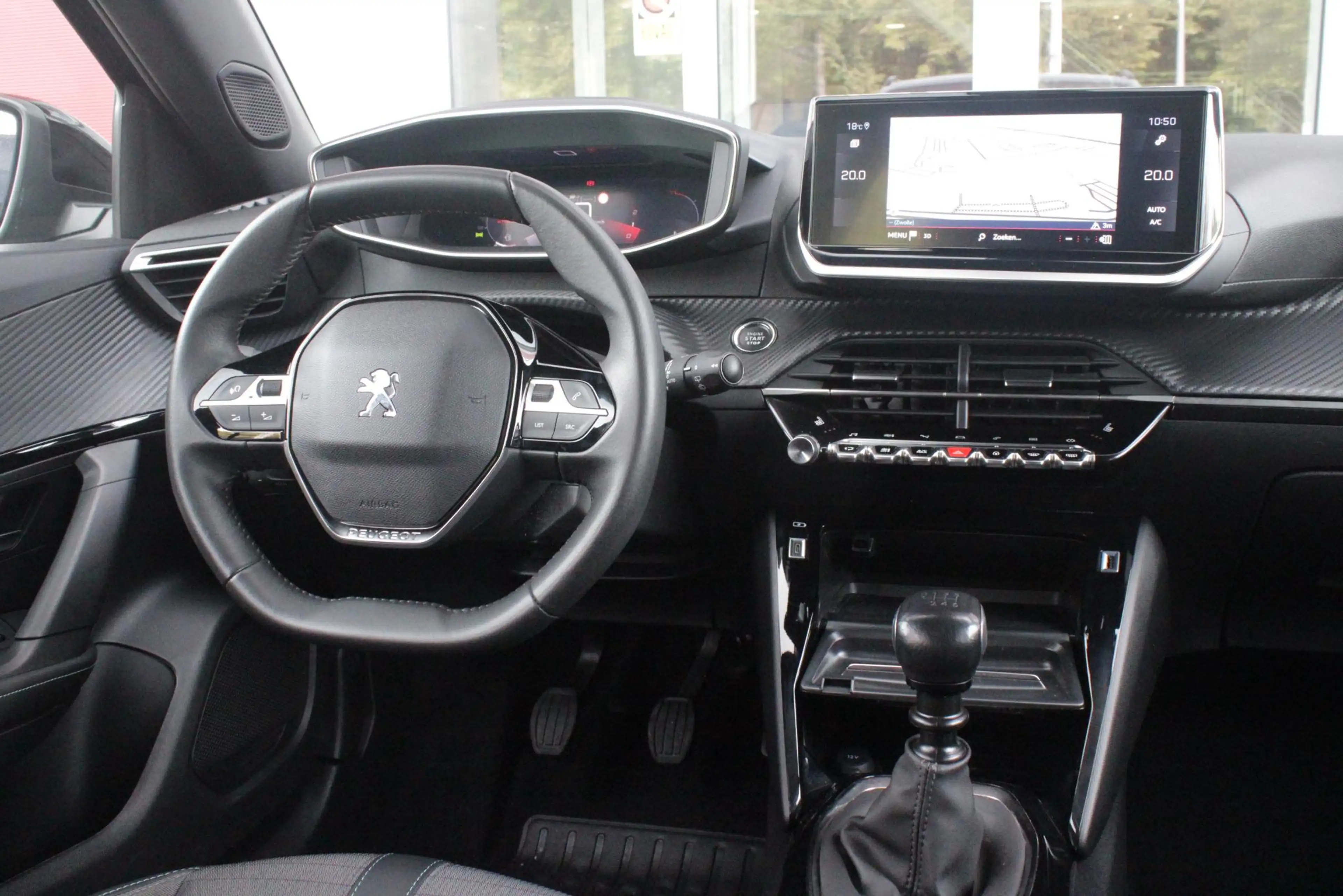 Peugeot 2008 1.2 100PK ALLURE PACK | AFNEEMBARE TREKHAAK | NAVI — photo 31