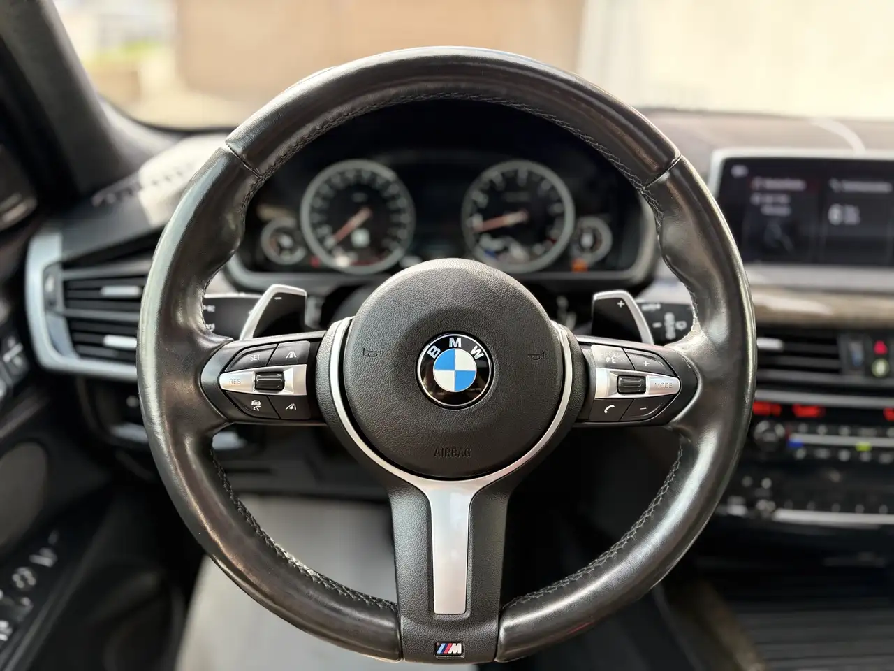 BMW X5 снимка BMW X5