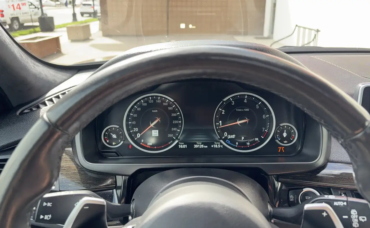 BMW X5 снимка BMW X5