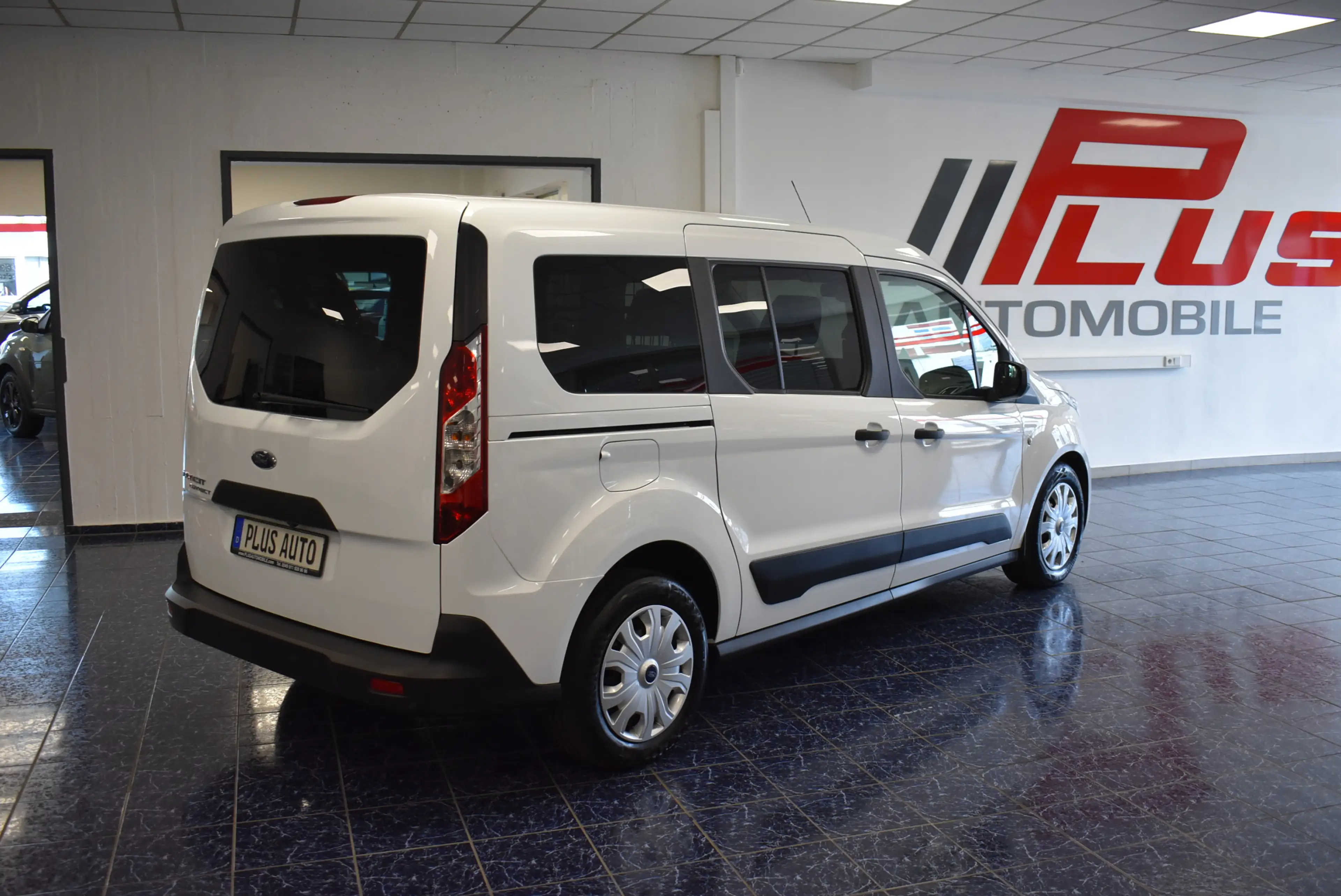 Ford Transit Connect Kombi lang Trend 5-Sitze — photo 4