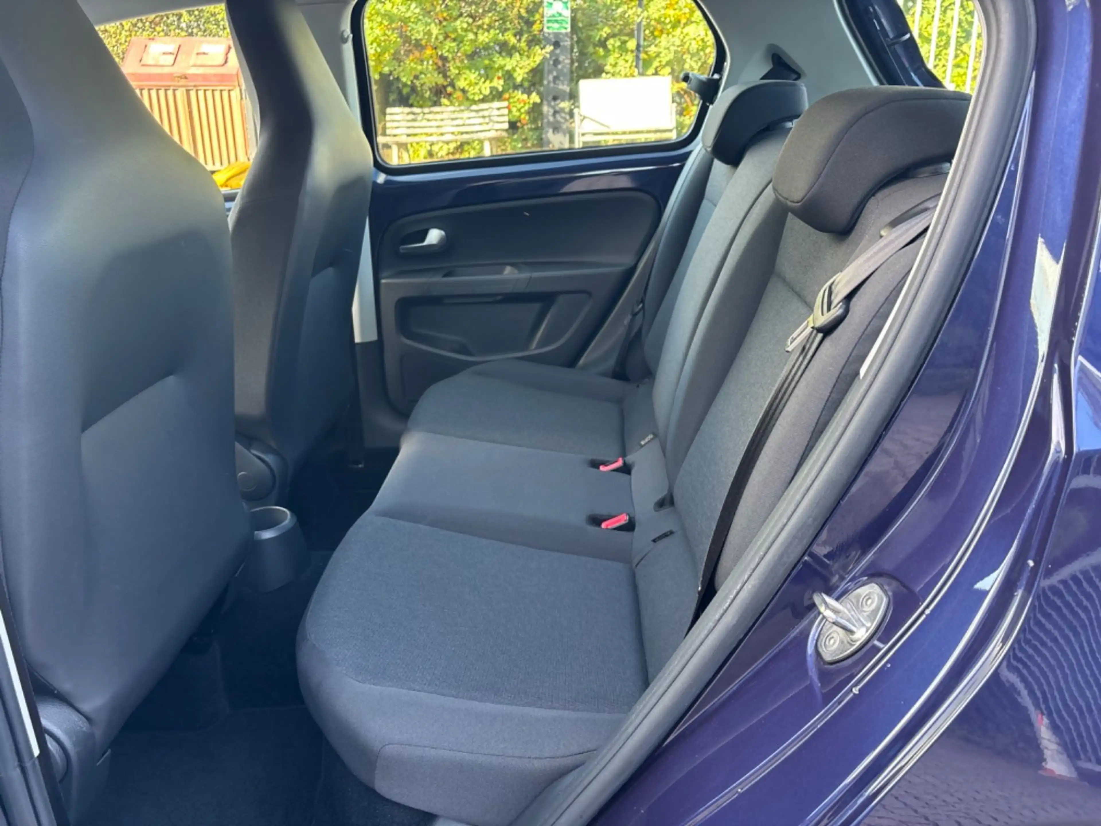 Volkswagen up! BMT Automatik Sitzhzg TÜV NEU — photo 11
