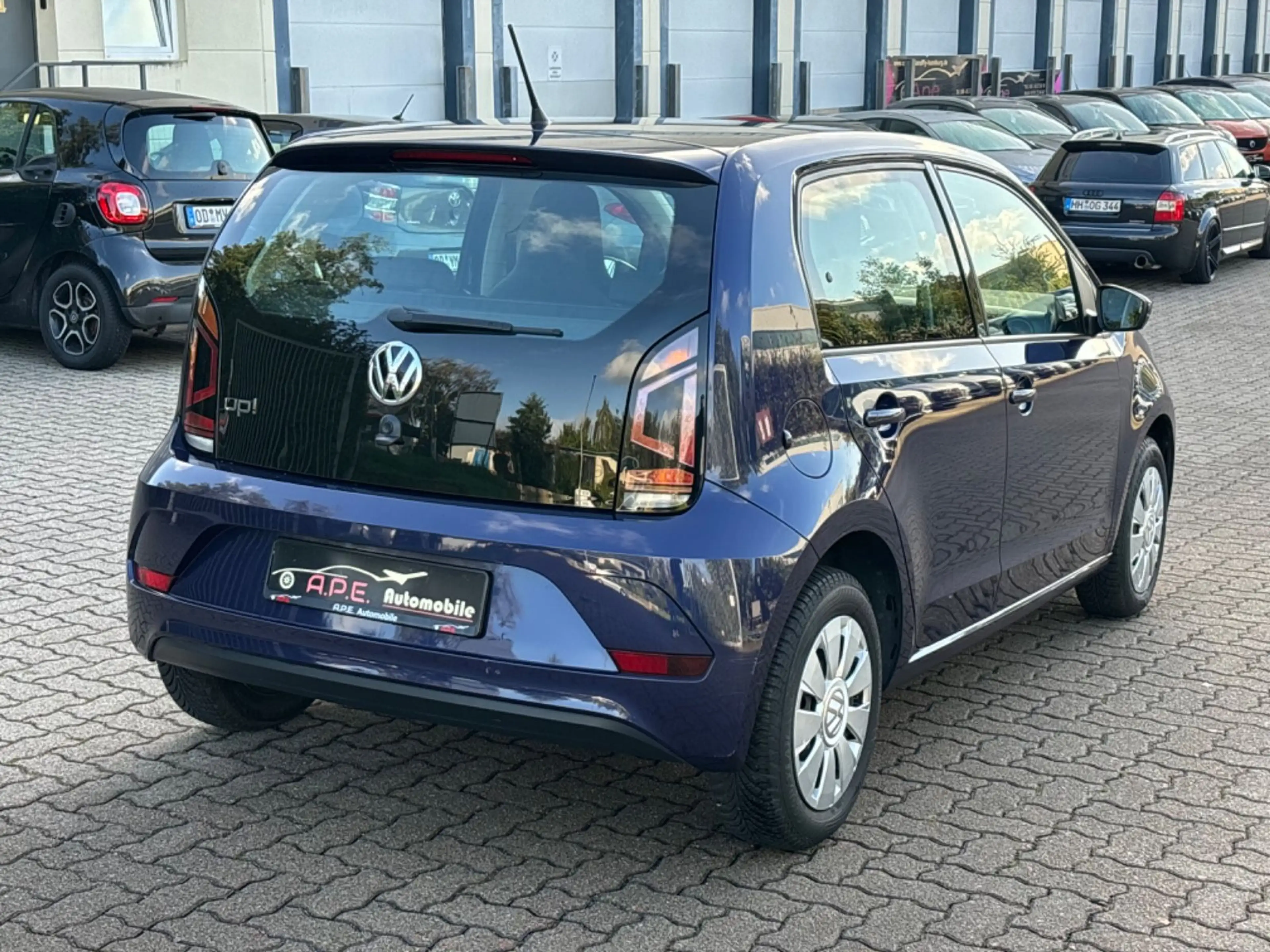 Volkswagen up! BMT Automatik Sitzhzg TÜV NEU — photo 6