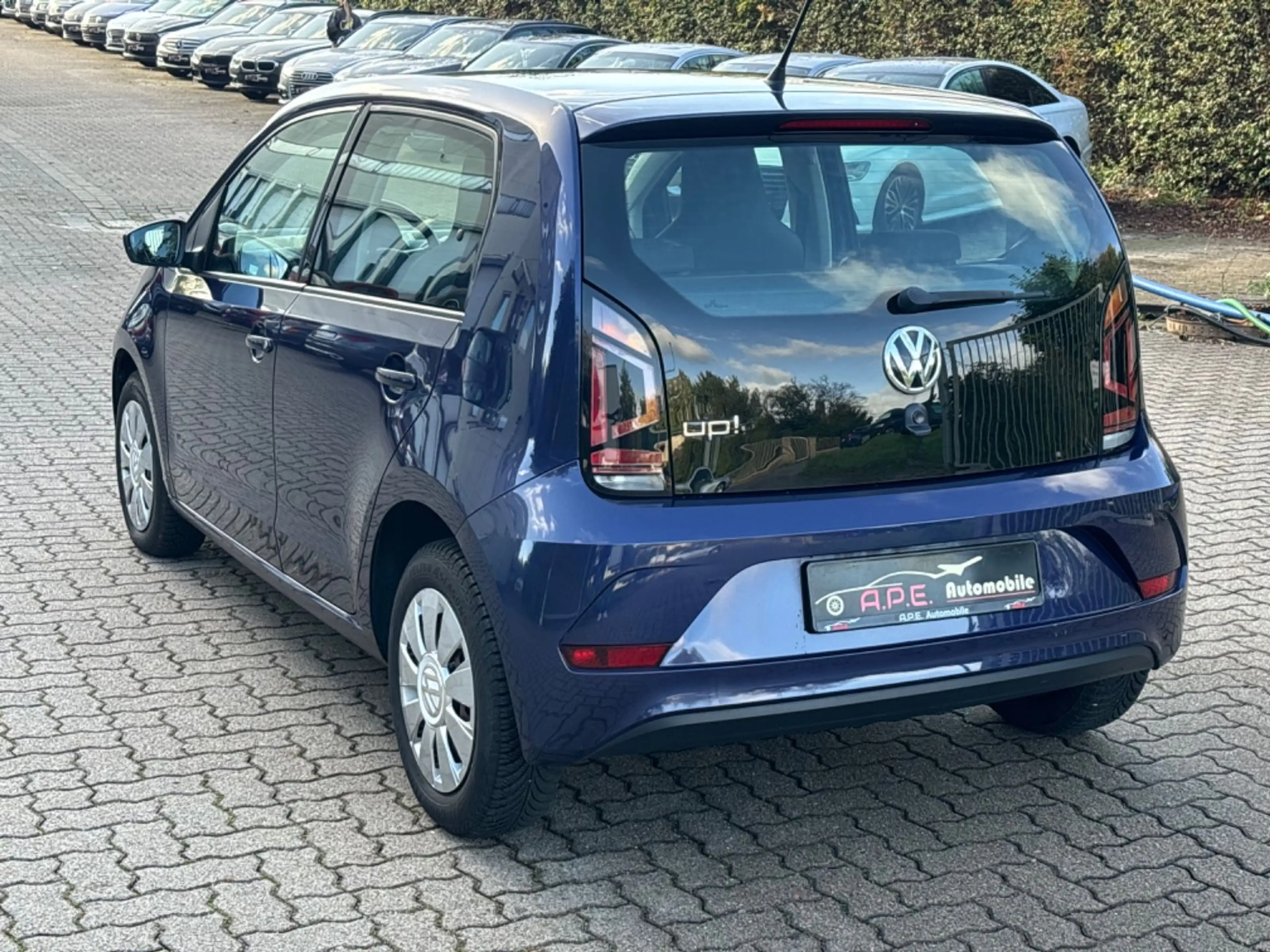 Volkswagen up! BMT Automatik Sitzhzg TÜV NEU — photo 4