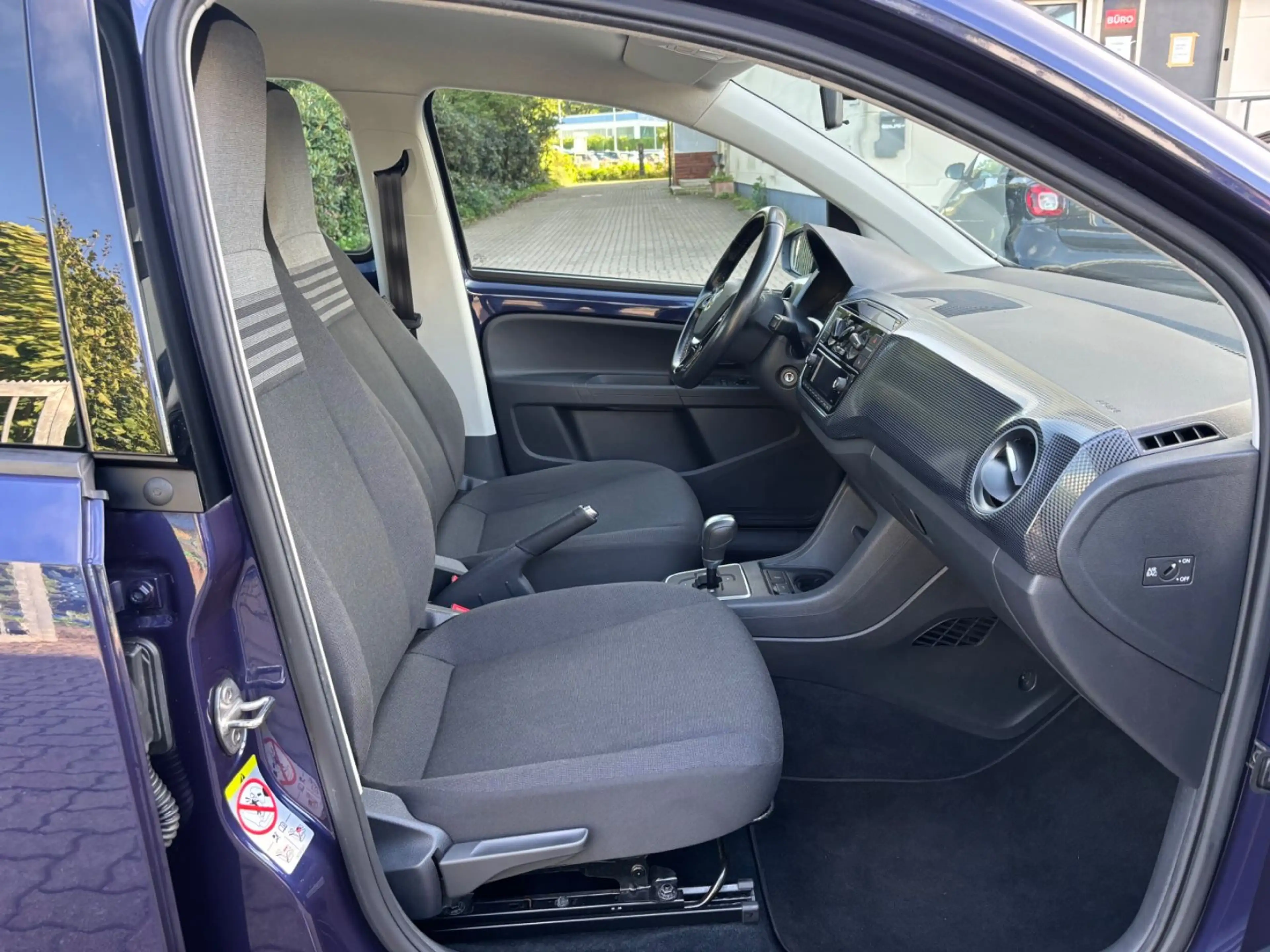 Volkswagen up! BMT Automatik Sitzhzg TÜV NEU — photo 12