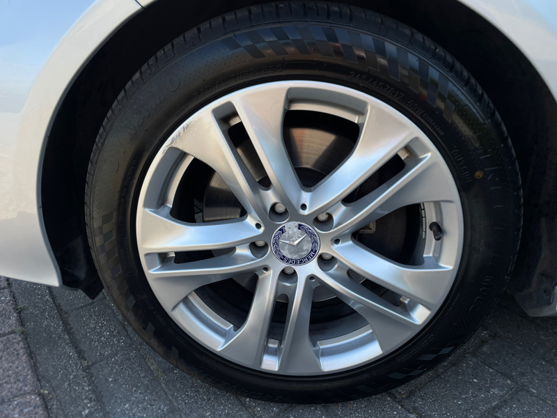 Mercedes-Benz E 350 Avantgarde heeft veel Opties — photo 22