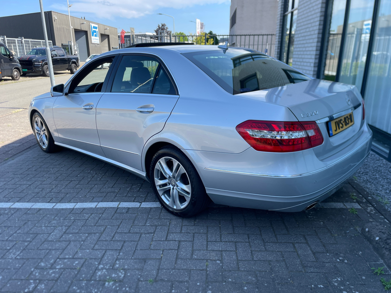 Mercedes-Benz E 350 Avantgarde heeft veel Opties — photo 2