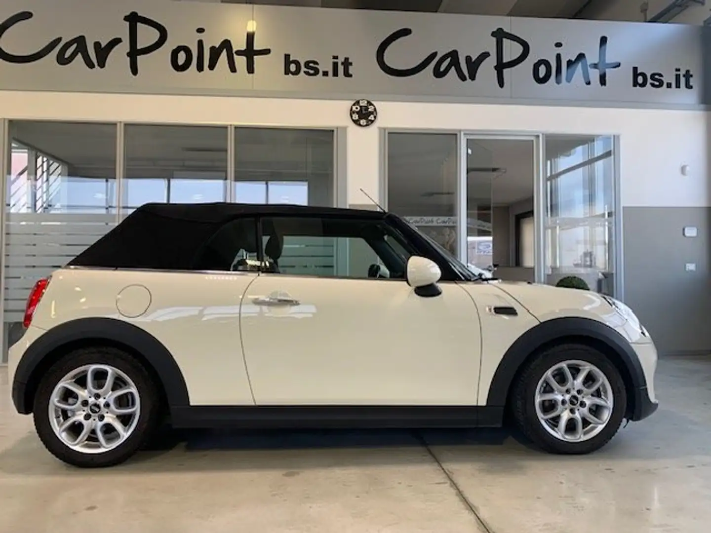 MINI Cooper D Cabrio Mini Cabrio 2.0 Cooper D autom. OK NEOPATENTATI Beige - 1