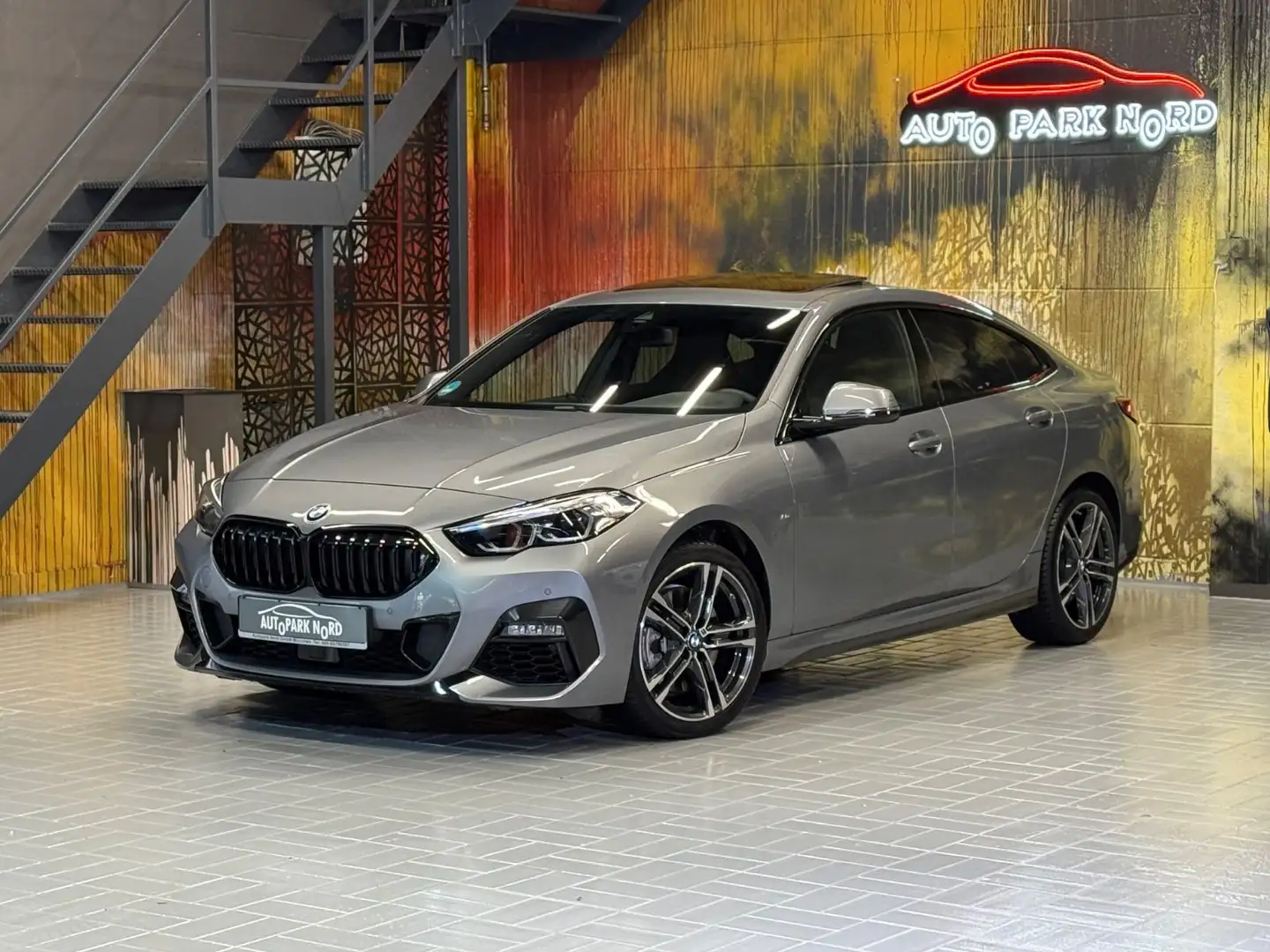BMW 220i Gran Coupe M Sport Aut~PANO~LED~KAMERA~ ACC Grau - 1