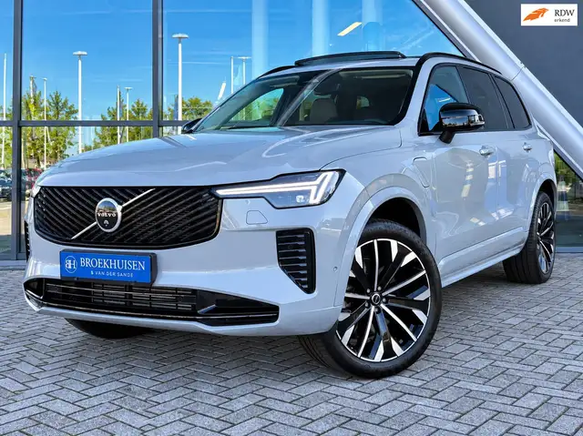 Volvo XC90 2.0 T8 Plug-in hybrid AWD Ultra Dark 455pk Luchtve