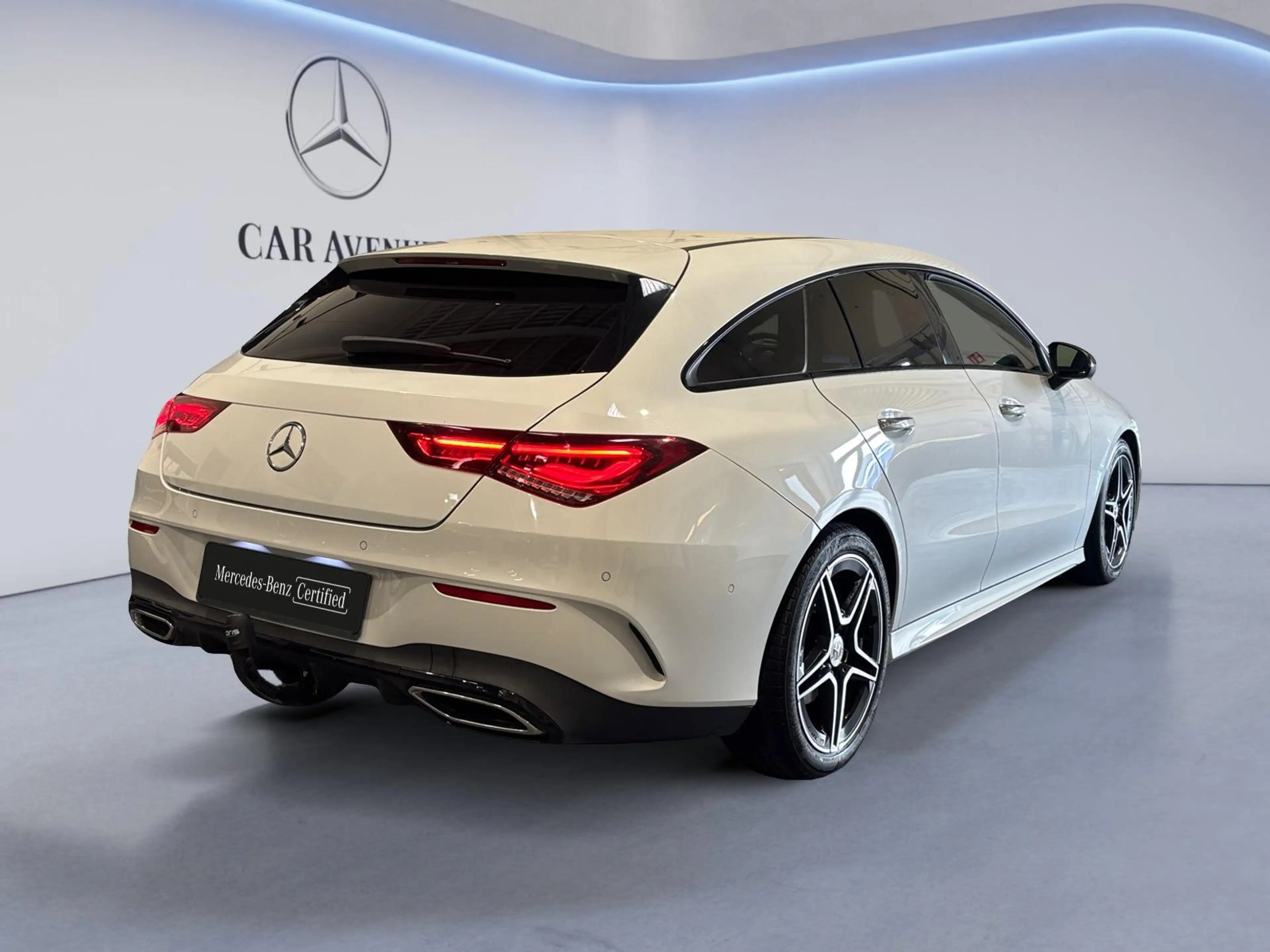 Mercedes-Benz CLA 200 Shooting Brake d AMG Line — photo 6