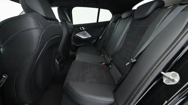 BMW 1 Series view 7