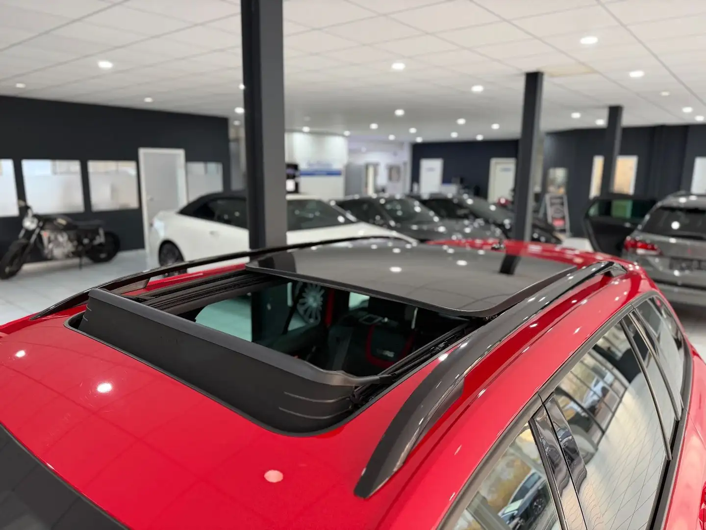 Skoda Octavia Combi RS 245*PANO*KAM*ALCANTARA*AHK*ACC* Rouge - 2