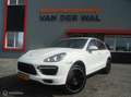 Porsche Cayenne 4.8 Turbo/ Blanco - thumbnail 1