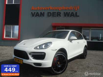 Porsche Cayenne 4.8 Turbo/