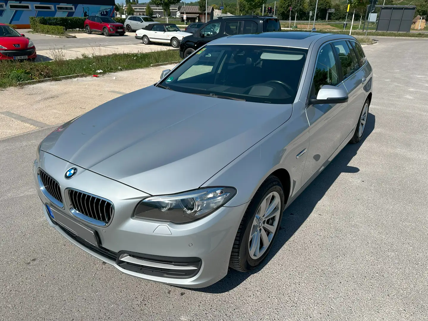 BMW 525 525d xDrive Head-Up Abstandtempom. Pano. Grau - 1