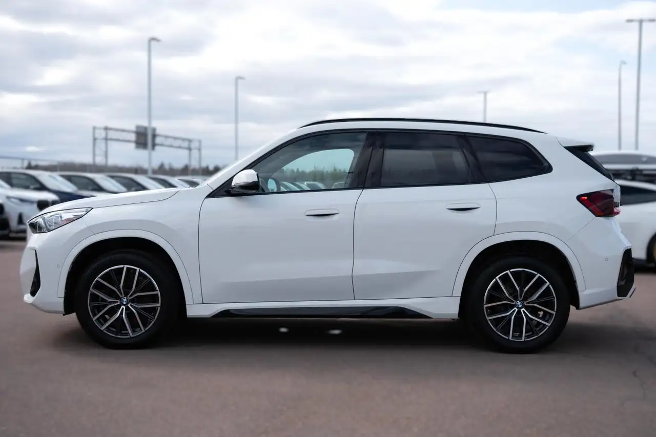 BMW X1 снимка BMW X1