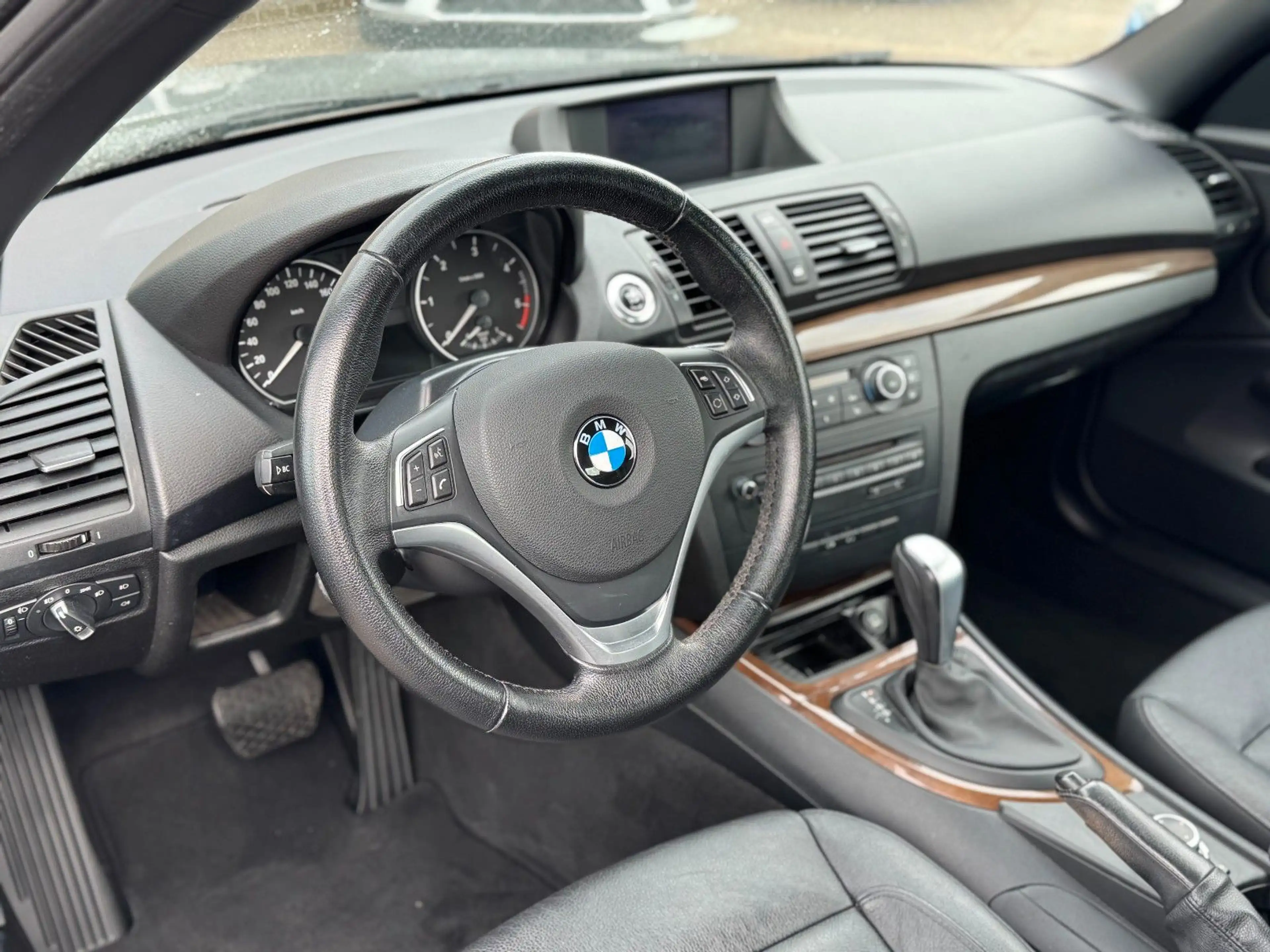 BMW 118 d 2.0l Vollleder/Tempomat/Navi/PDC — photo 10