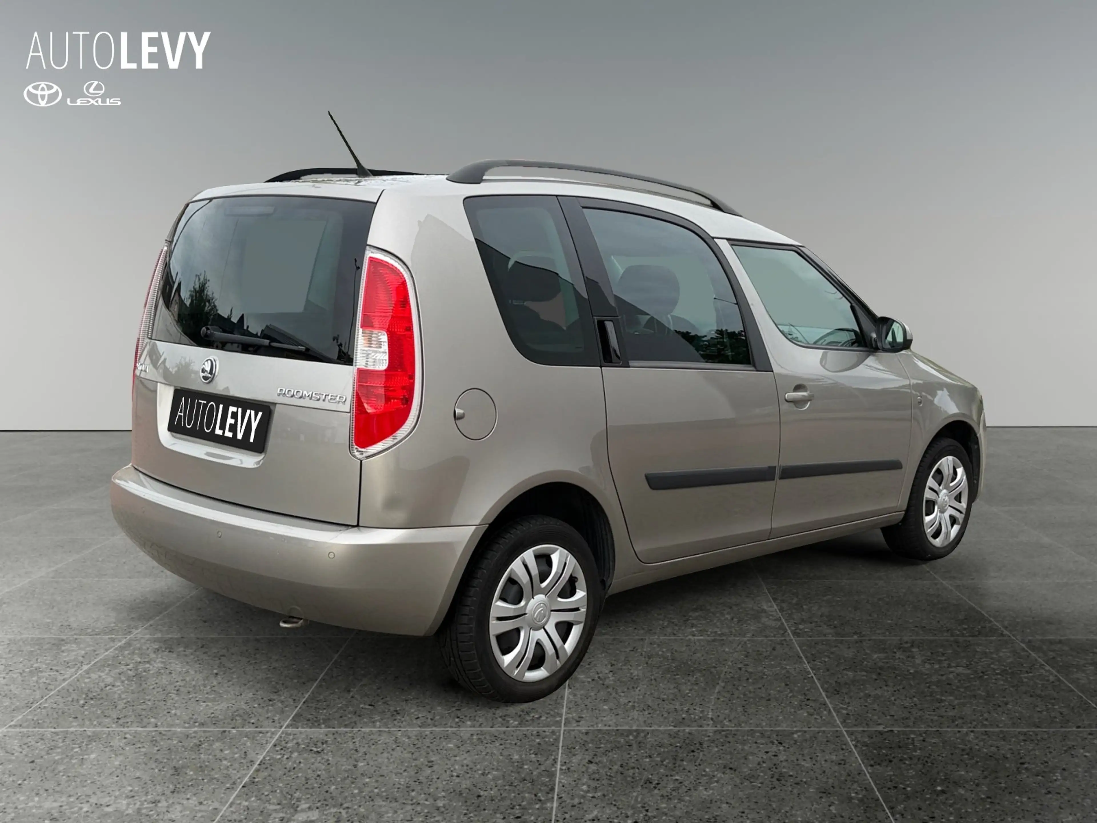 Skoda Roomster 1.2 TSI Best of AUT*SHZ*KlimaA*LM*PDC — photo 6