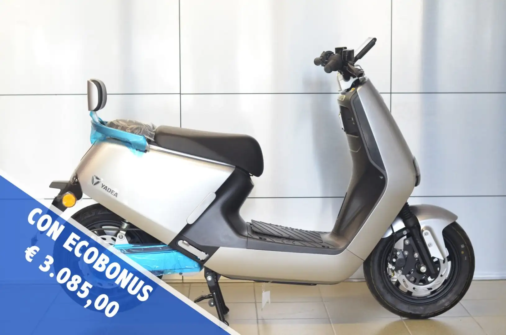Yadea G5 S L3 - PATENTE B/A1 - ECOINCENTIVI Grigio - 1