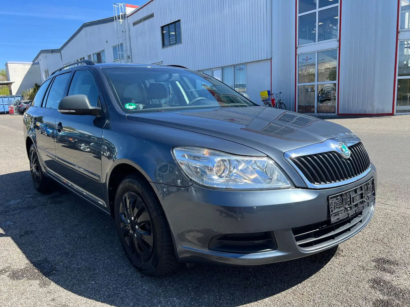 Skoda Octavia Combi Classic 1,2TSI 105PS Klima Tüv Neu Grijs - 1