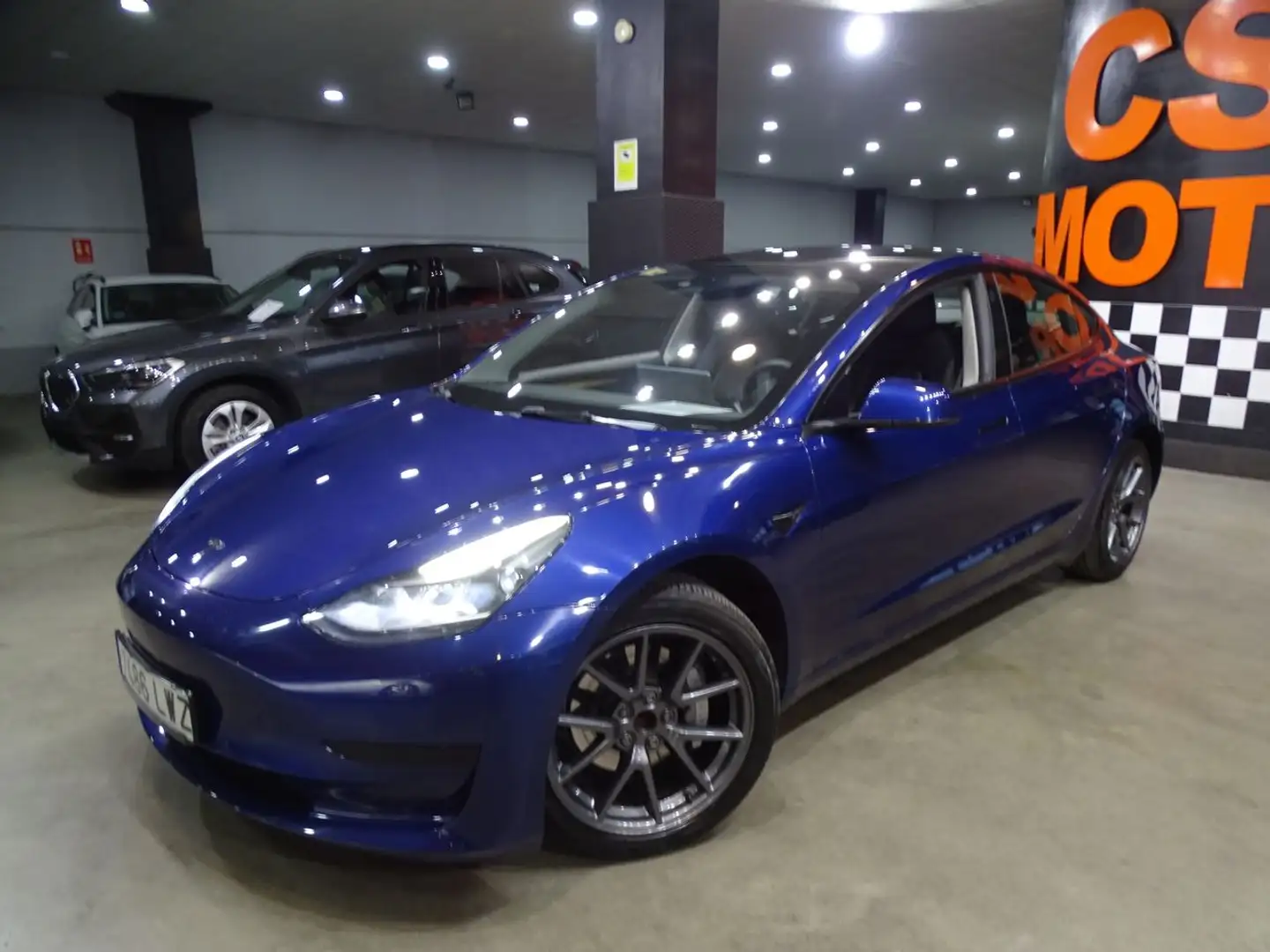 Tesla Model 3 RWD Azul - 2
