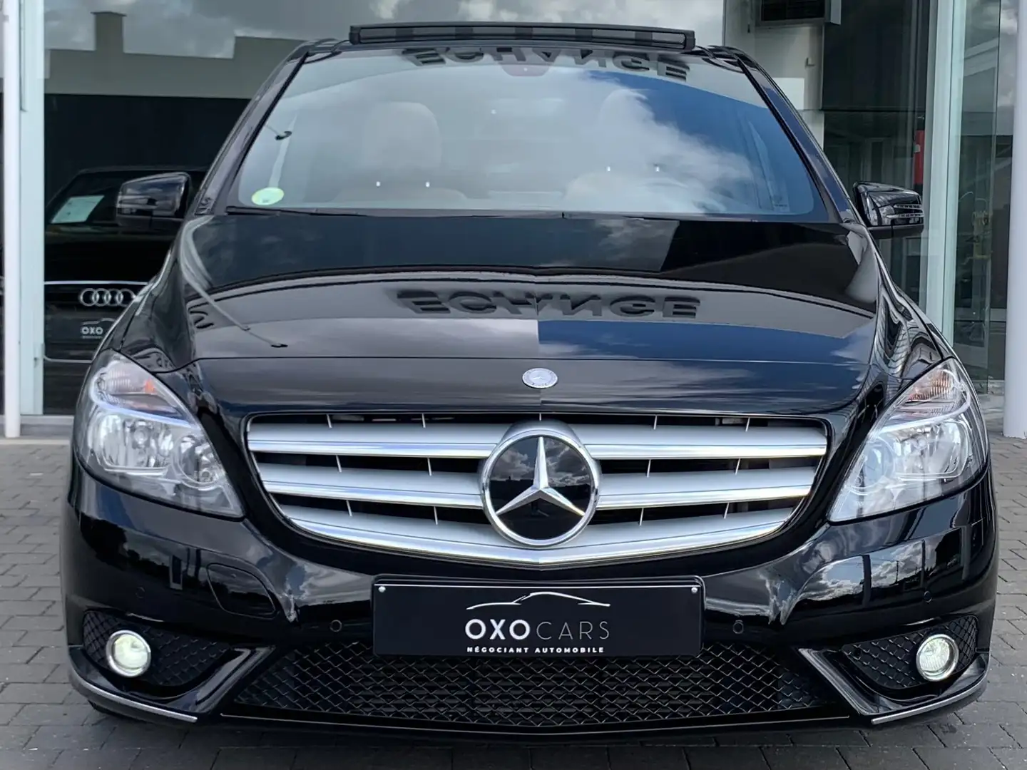 Mercedes-Benz B 180 D / Boite Auto / Toit Pano / Gps / Camera / Cruise Schwarz - 2