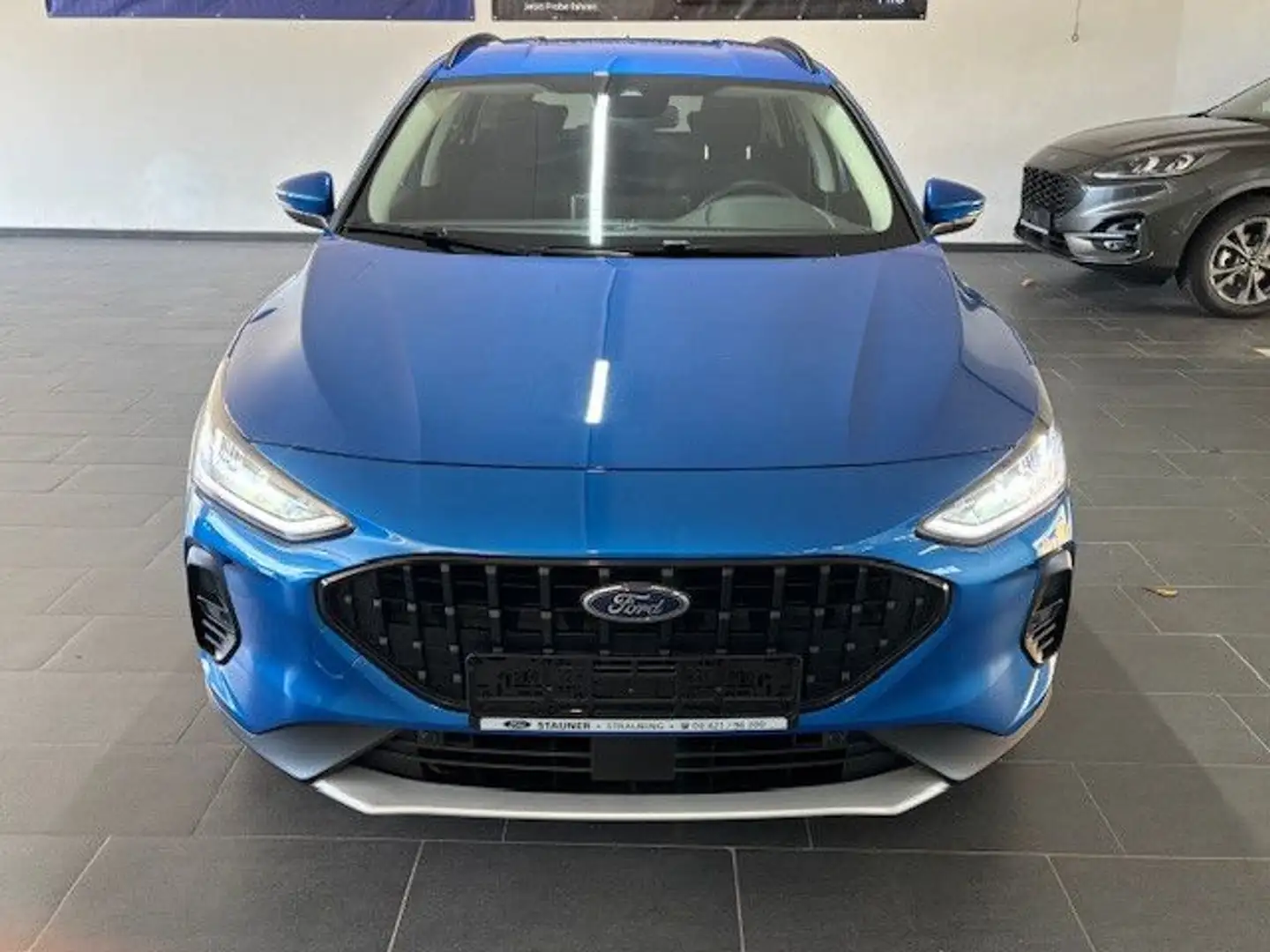 Ford Focus Turnier 1.0 EcoBoost Active MHEV /iACC/AHK Blauw - 2