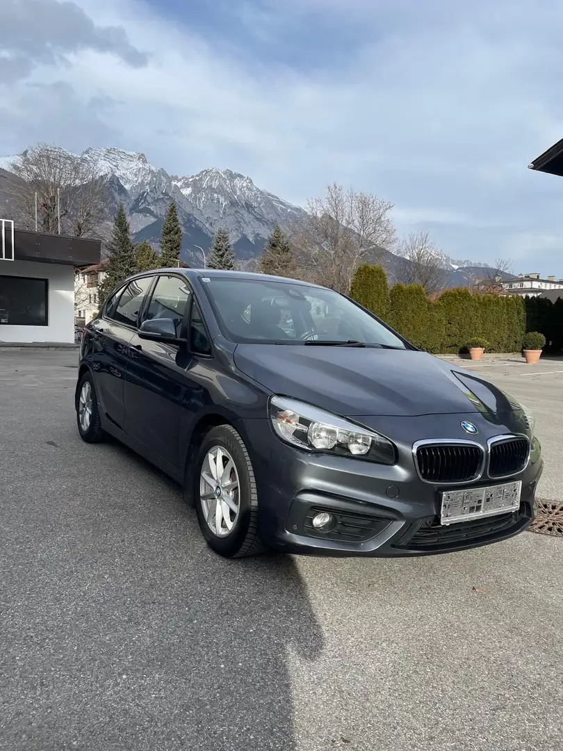 BMW 218 218d xDrive Active Tourer Grau - 2