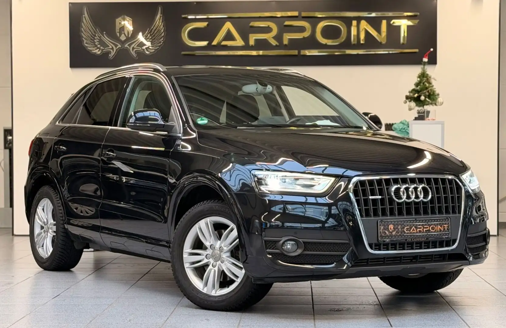 Audi Q3 2.0 TDI Quattro /Pano/Leder/Xenon/Navi/BT Zwart - 1