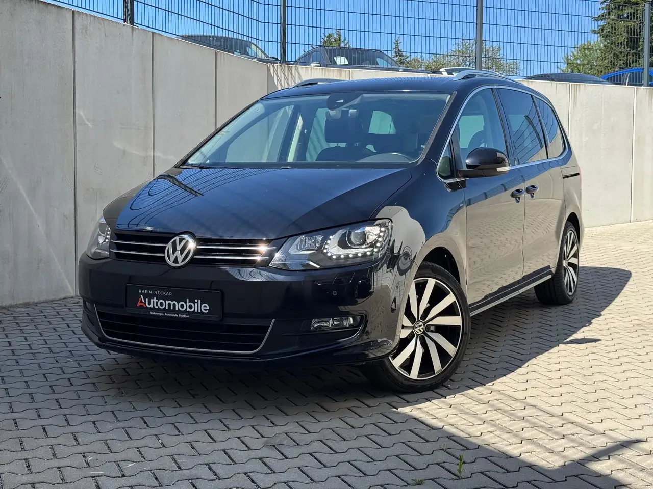 Volkswagen Sharan Join 2.0TDI DSG/BiXen/7Sitzer/Elektr.Schiebetüren/Panorama/CarPlay/Navi/ACC/Spur/Kindersitze/Scheckheft VW — photo 1 of 18