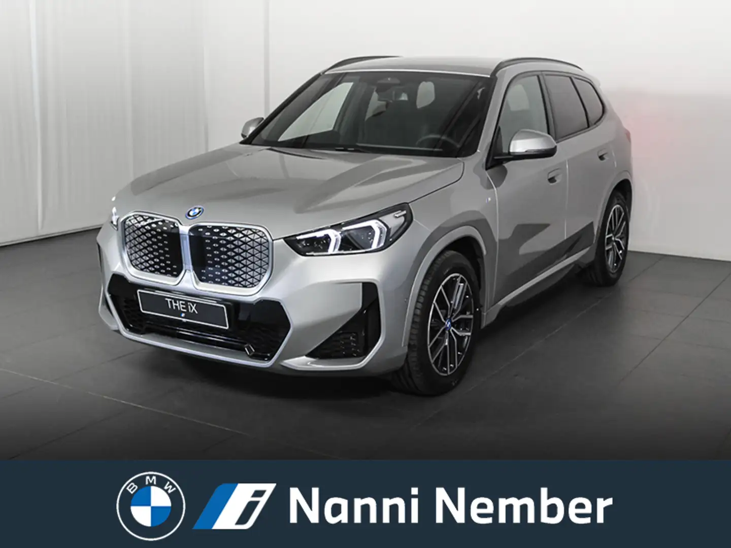 BMW iX1 eDrive20 MSport Plateado - 1