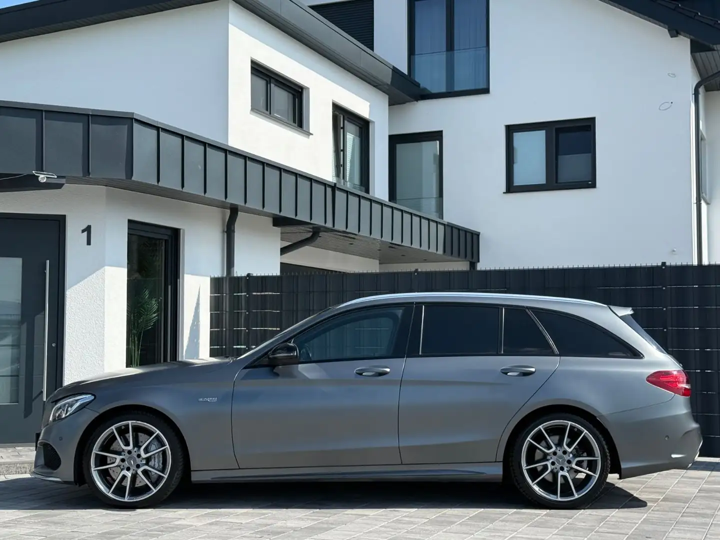 Mercedes-Benz C 43 AMG T 4Matic/ 360°/"19"/KLIMA/SHZ/MEMORY/ Grau - 2