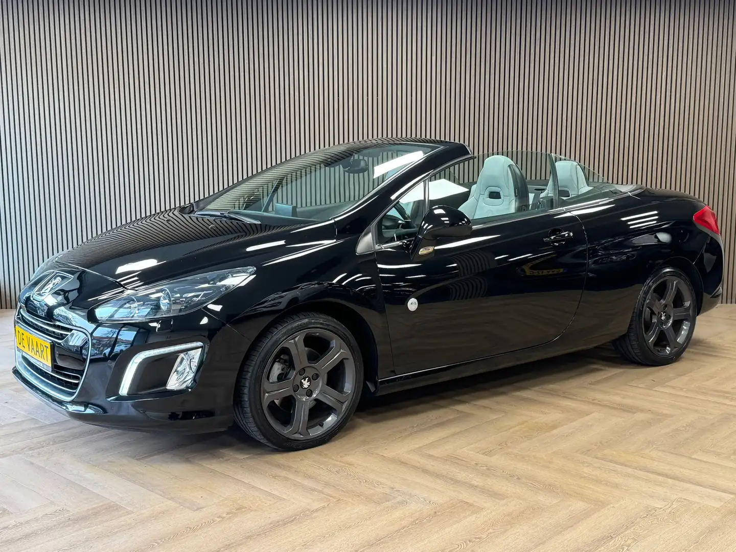 Peugeot 308 CC 1.6 THP Roland Garros AUT. AIRCO LEDER NAVIGATI Black - 2