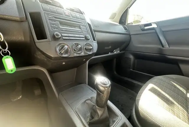 Volkswagen Polo view 16