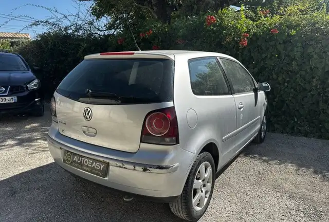 Volkswagen Polo view 5