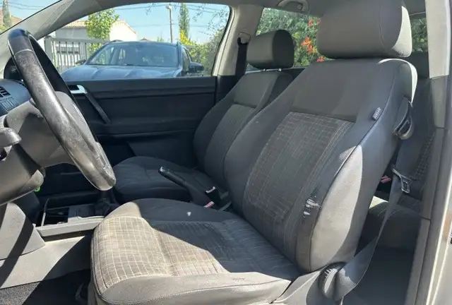Volkswagen Polo view 10