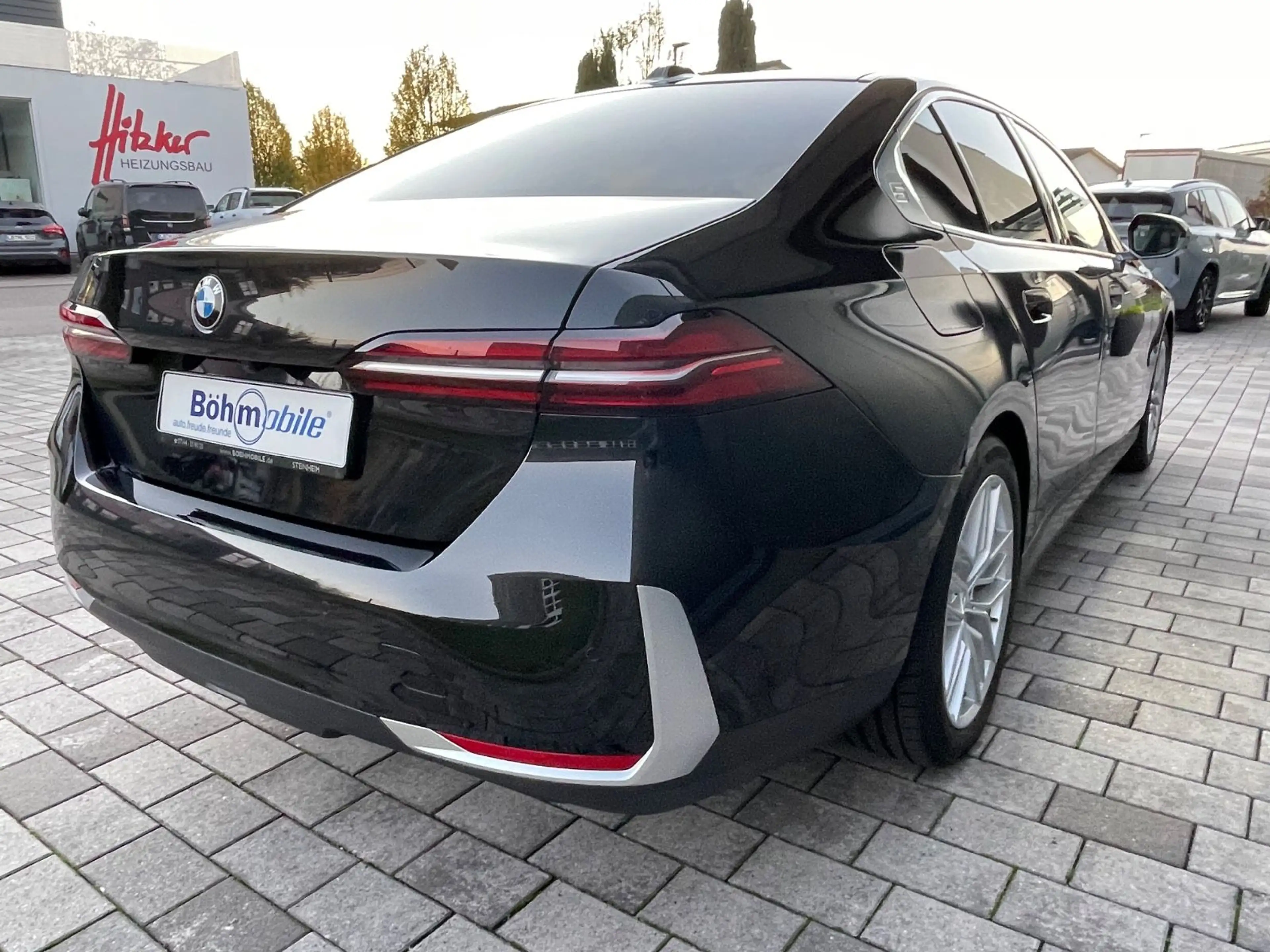 BMW 520 d xDrive/STDHZG/Autobahn As./HK/Adaptiv/NP85 — photo 8