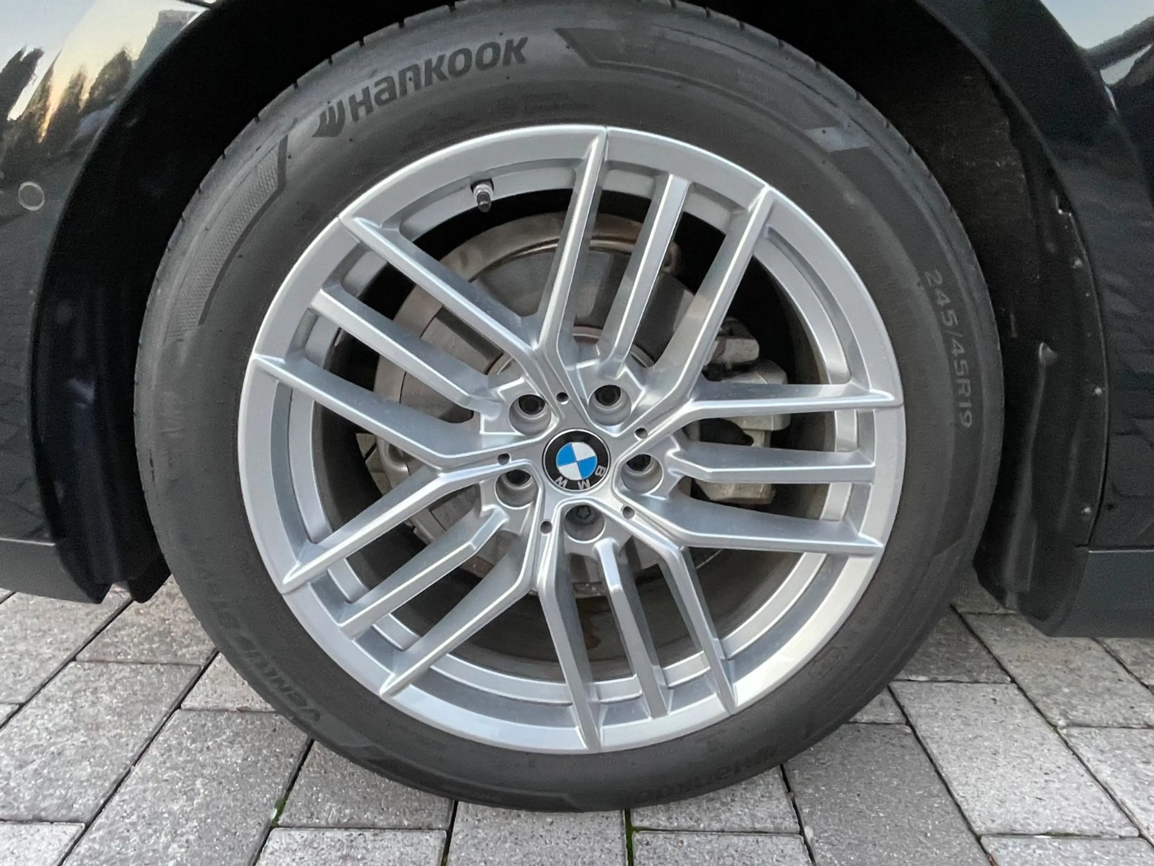 BMW 520 d xDrive/STDHZG/Autobahn As./HK/Adaptiv/NP85 — photo 9