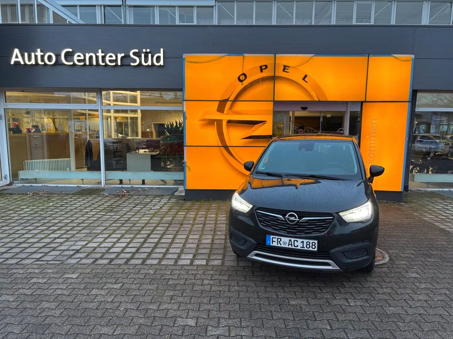 Opel Crossland X 2020 1.2 Schwarz - 1