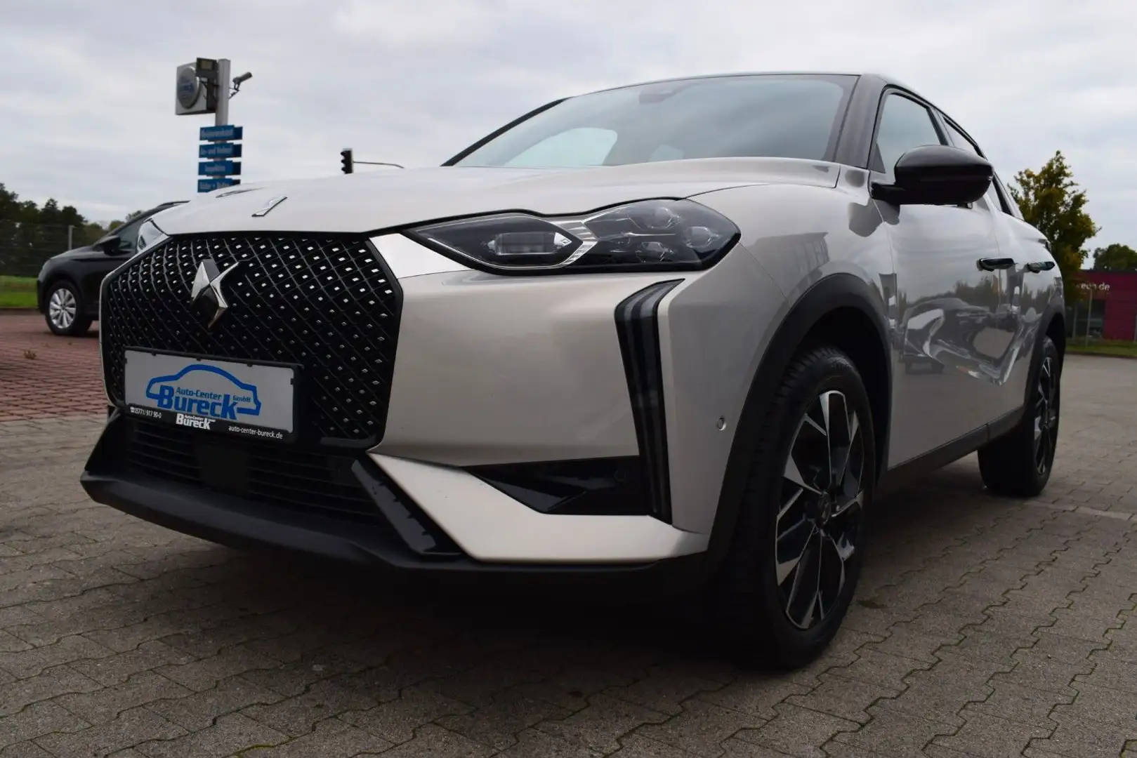 DS Automobiles DS 3 Opera NAVI/LED/APP/SHZ/360-Grad Gri - 2