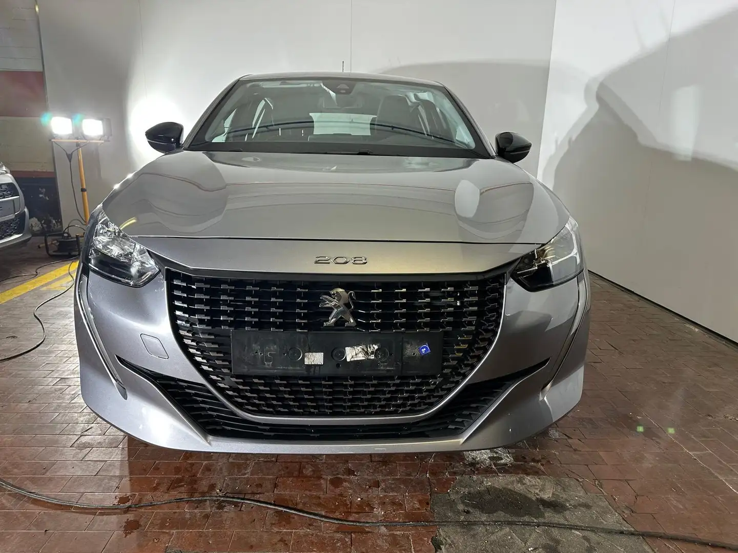 Peugeot 208 1.2 75cv Active Navi + Telecamera Argintiu - 2