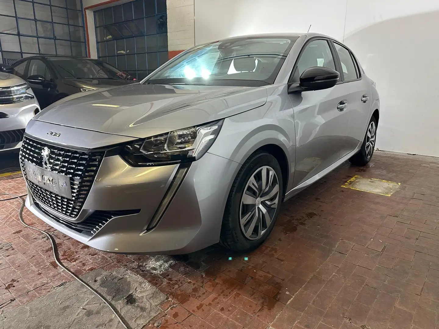 Peugeot 208 1.2 75cv Active Navi + Telecamera Argintiu - 1
