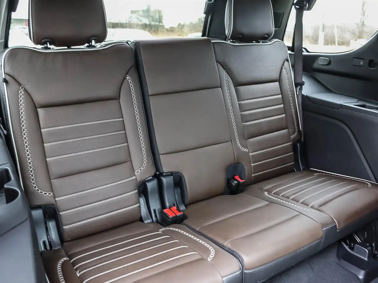 GMC Yukon снимка GMC Yukon