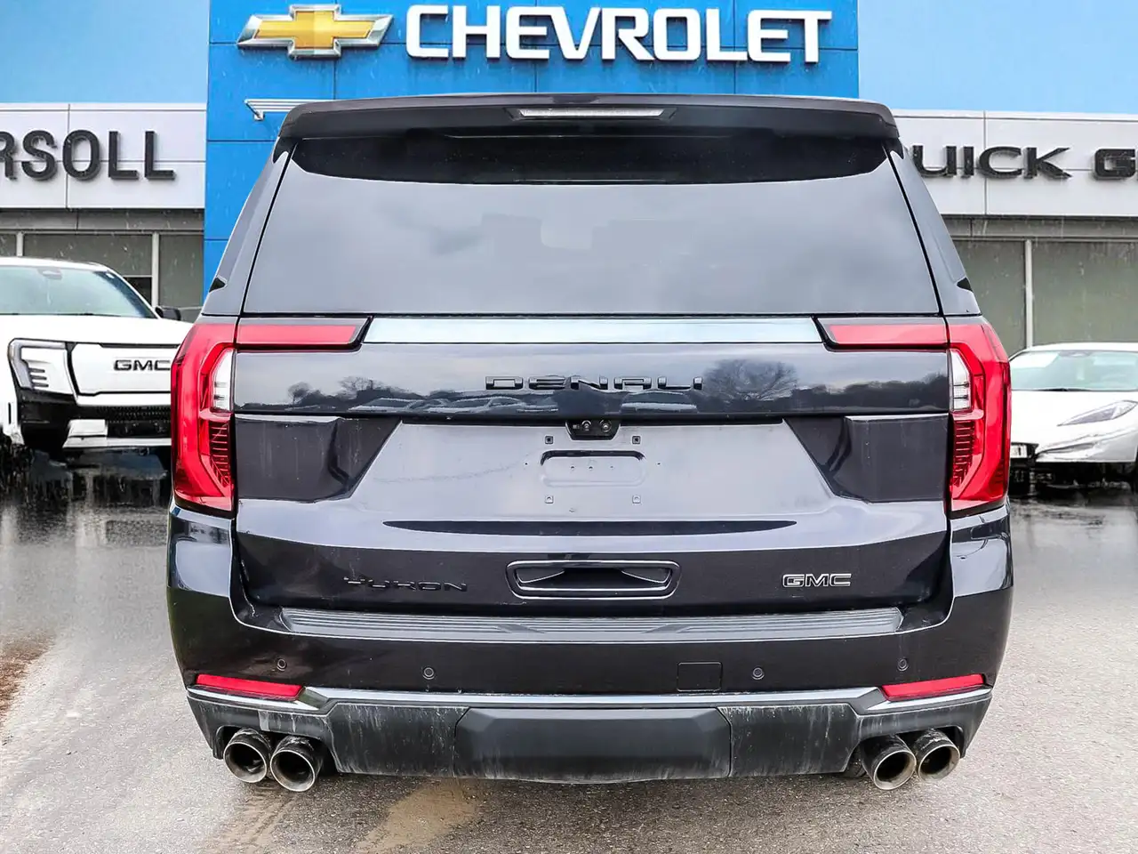 GMC Yukon снимка GMC Yukon