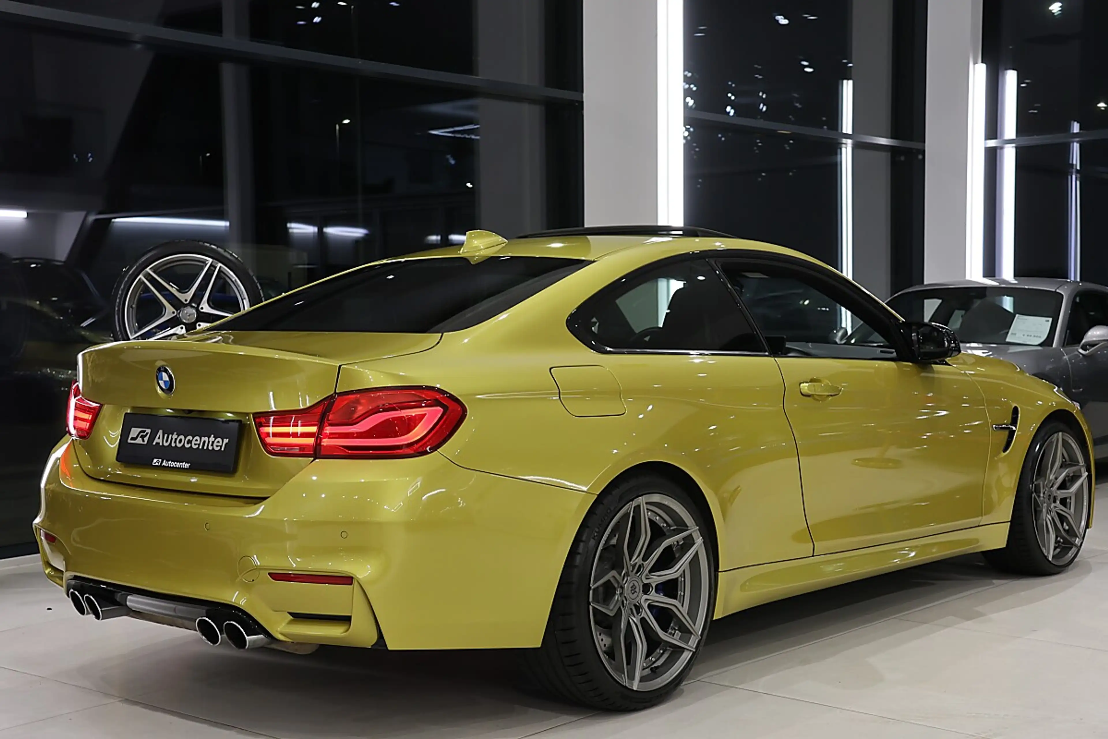 BMW M4 F82 – M Driver's Package – DKG — photo 9