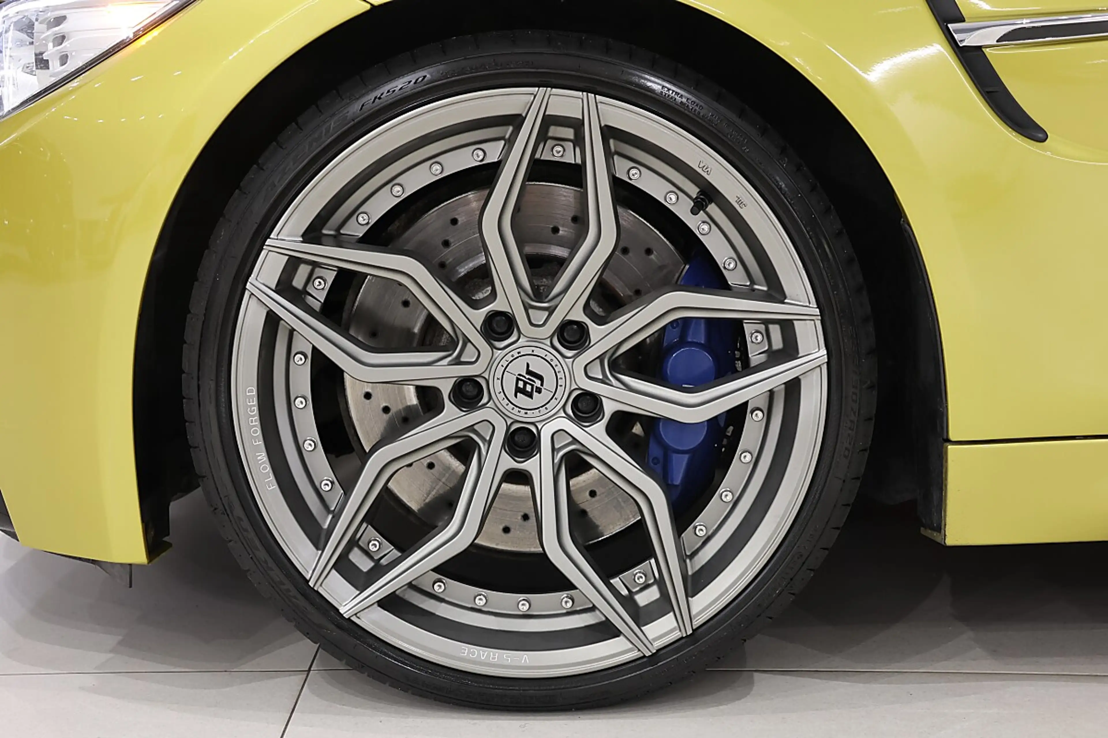 BMW M4 F82 – M Driver's Package – DKG — photo 5