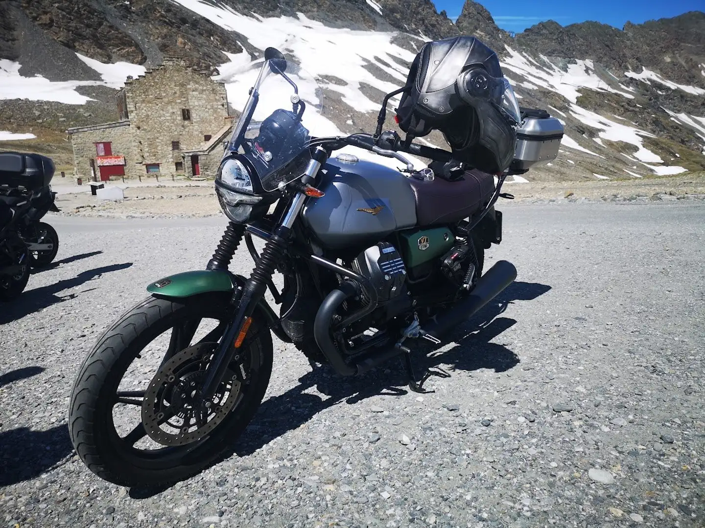 Moto Guzzi V 7 CENTENARIO Argento - 1