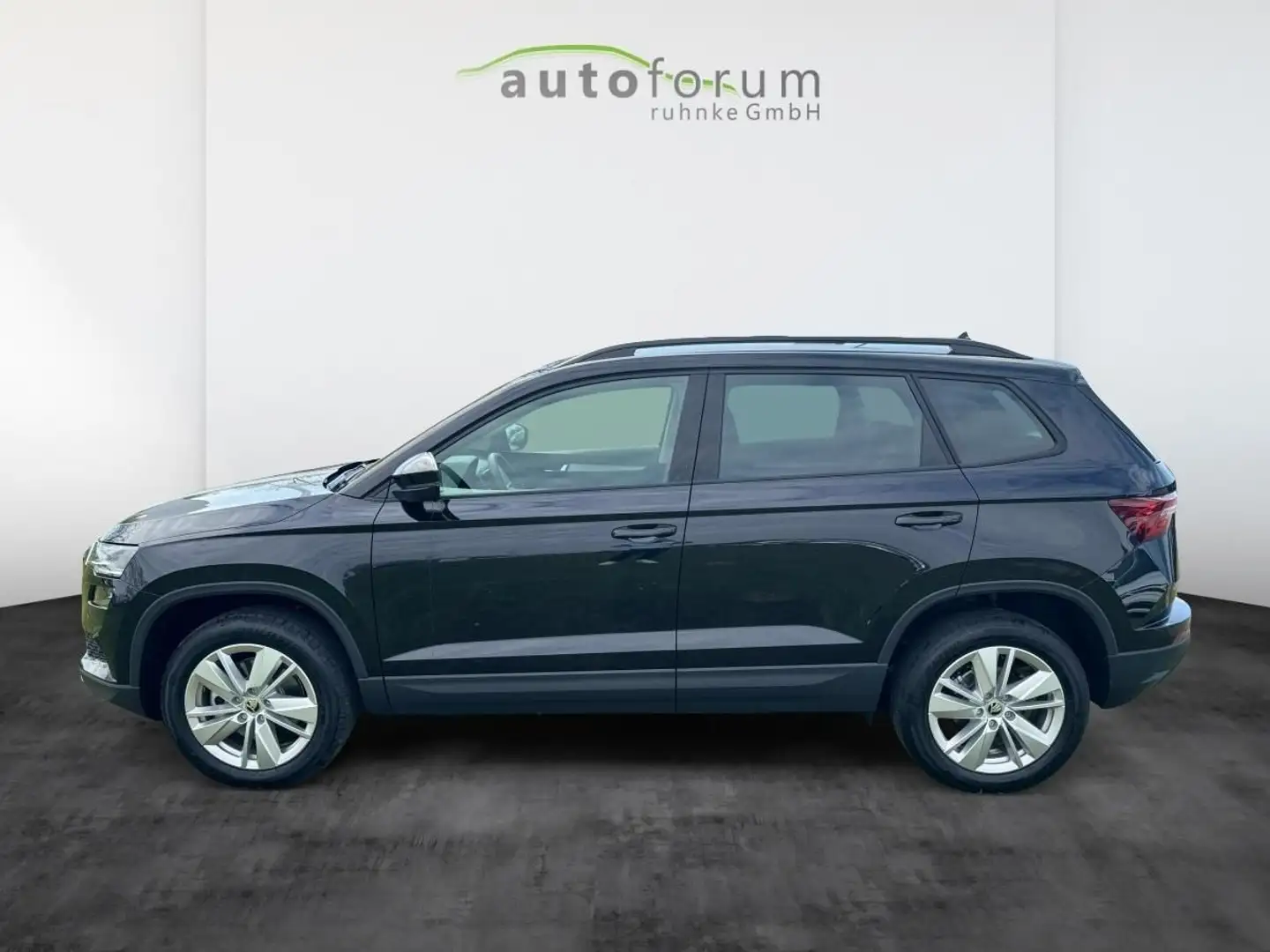 Skoda Karoq 1.5 TSI Automatik Selection 110 kW (150... Schwarz - 2