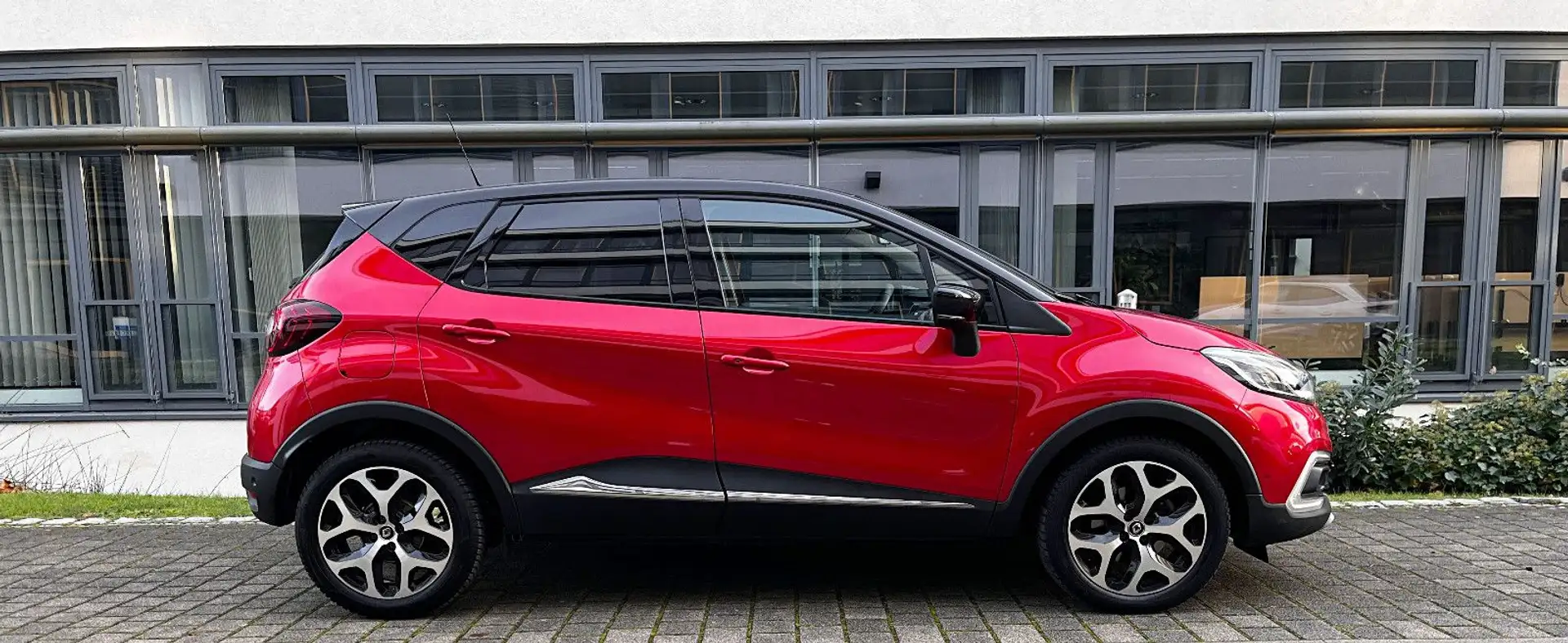 Renault Captur Intens*Autom*Navi*LED*Shz*Tempom*Keyless* Schwarz - 2