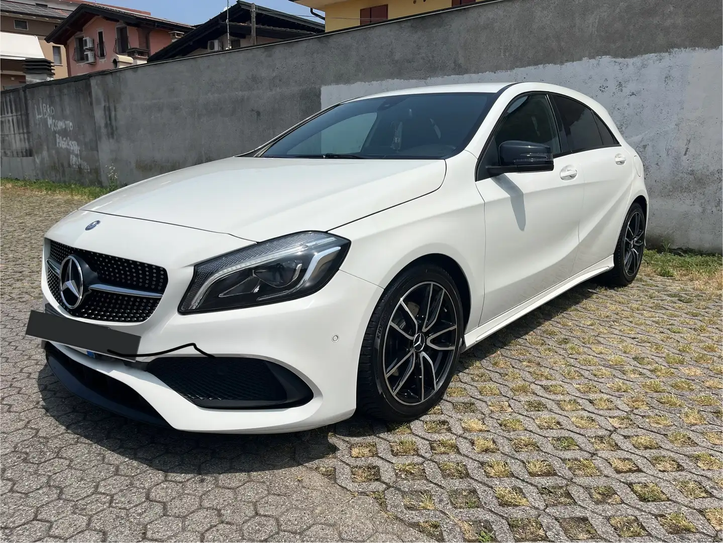 Mercedes-Benz A 200 d Premium Force 4matic auto - 1